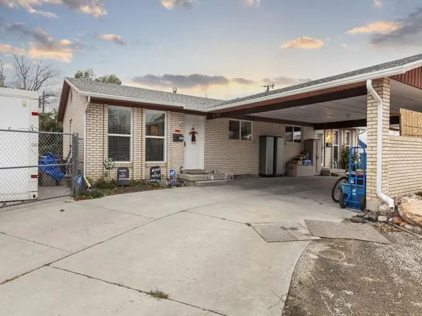 271 W Pioneer Cir, Midvale, UT 84047