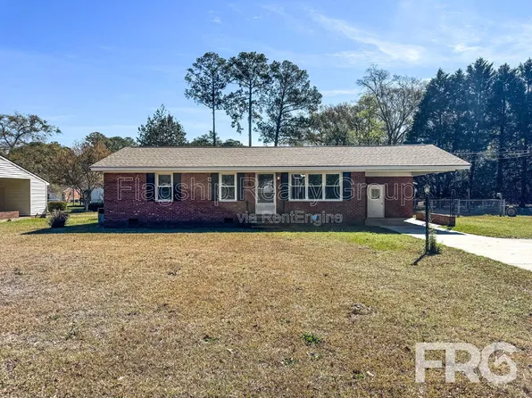 118 Nancy Dr, Dudley, NC 28333