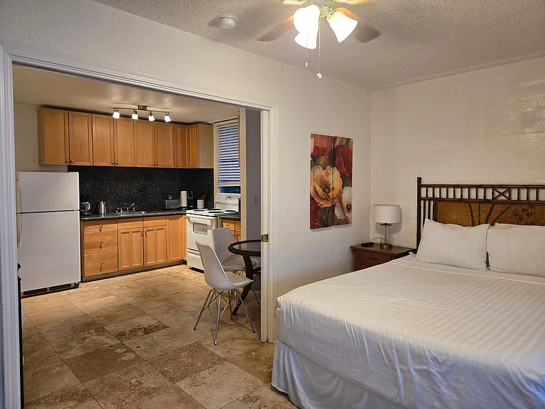 240 Liliuokalani Ave — Photo 3