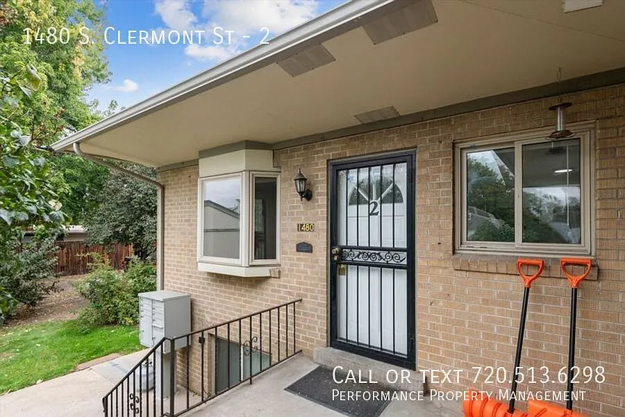 Building Photo - 1480 S Clermont St #2