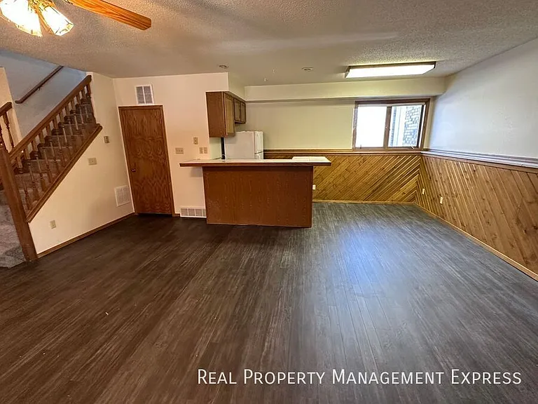 4409 E 20th St — Photo 17