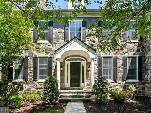 3907 Lewis Run Rd, Newtown Square, PA 19073