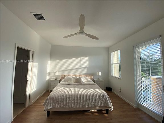 5th image of 2966 St John Dr #2966