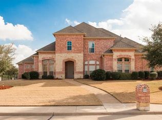 904 Eagle Point Dr, Desoto, TX 75115