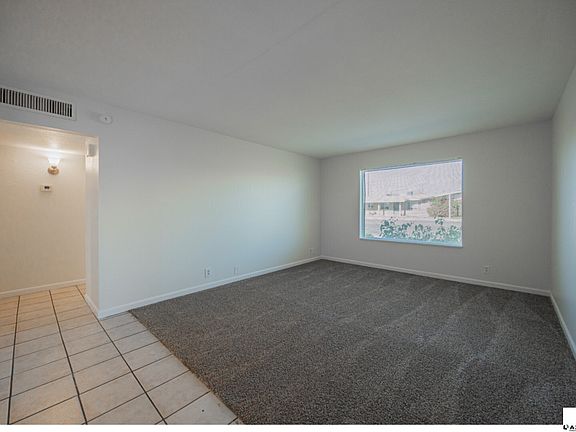 5th image of 1108 W Wedgewood Dr