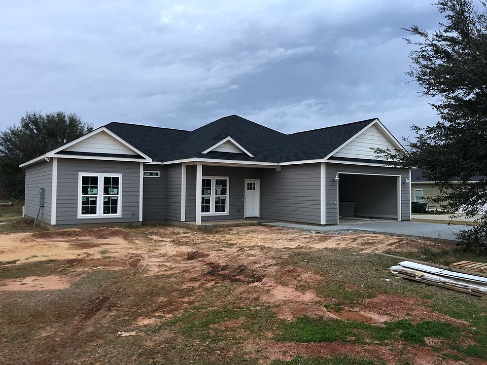 1st image of 156 White Oak Dr