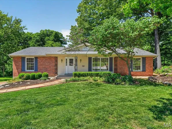 331 Wildforest Dr, Ballwin, MO 63011