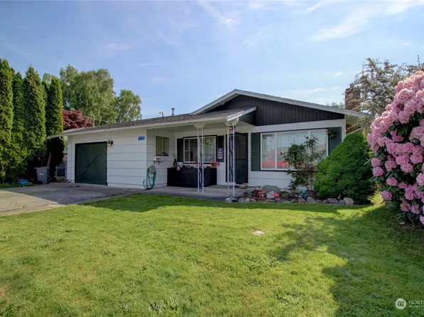 112 N McKinley Street, Burlington, WA 98233