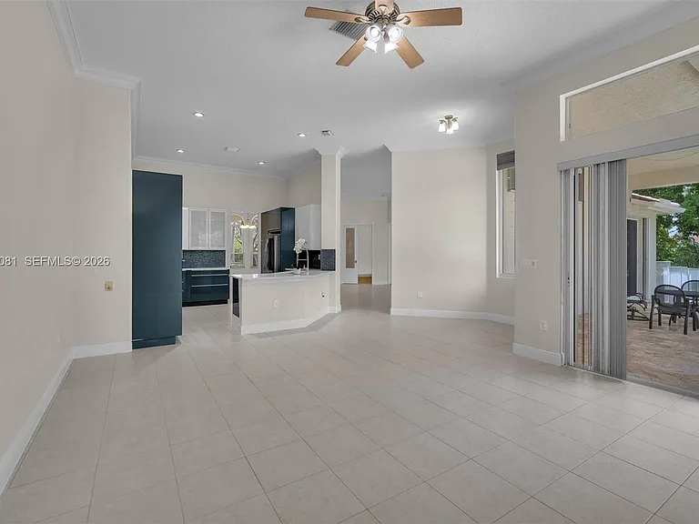 16310 Paddock Ln — Photo 32