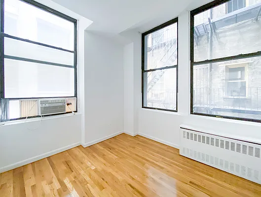 Rented by City Connections Realty | media 12