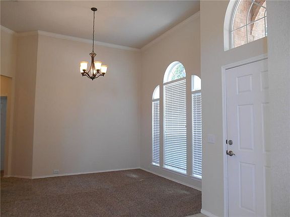 5th image of 5977 Sandhill Cir