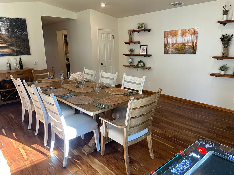 125 Wagon Wheel Rd — Photo 12