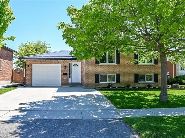 12 Willow Glen Dr, Haldimand County, ON N0A 1S0