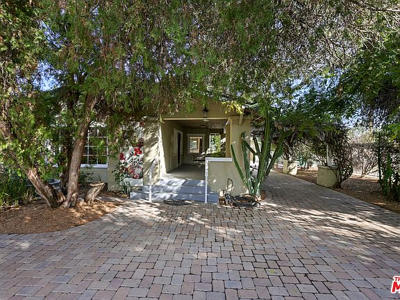 2nd image of 7402 Etiwanda Ave