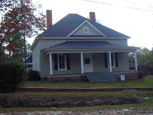 1st image of 318 Franklin St E