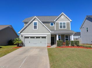 209 Willow Ridge Dr, Holly Ridge, NC 28445