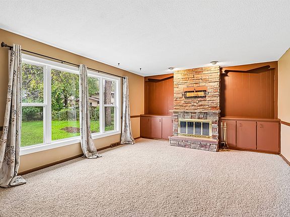 3rd image of 1025 22nd St