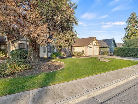 3rd image of 3112 E Birch Avenue