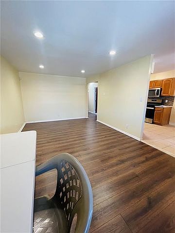 2nd image of 1162 E 102nd St APT 1