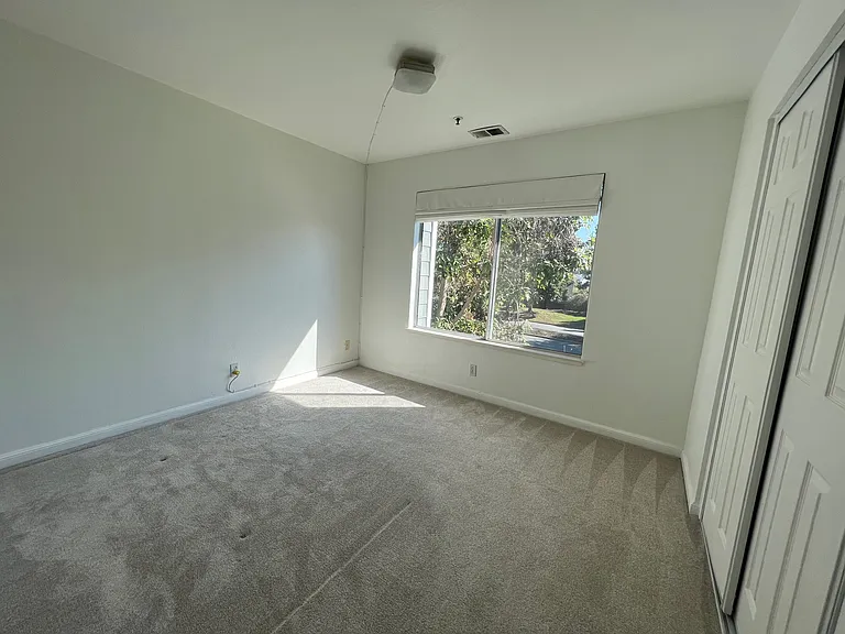 837 Columbia Cir — Photo 10