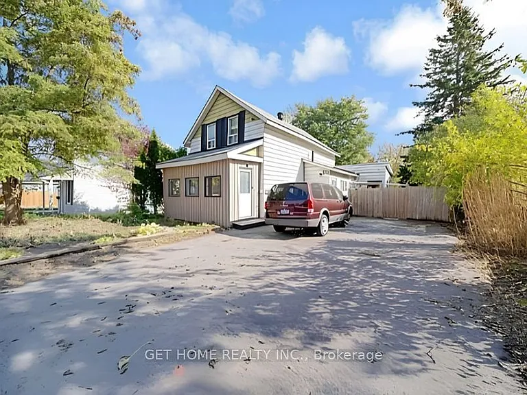 173 Barrie Rd — Photo 2
