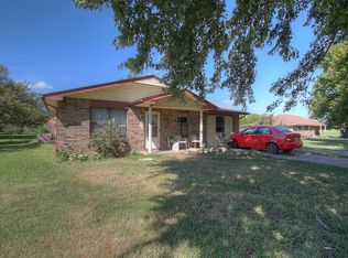 804 N 3rd St, Morris, OK 74445