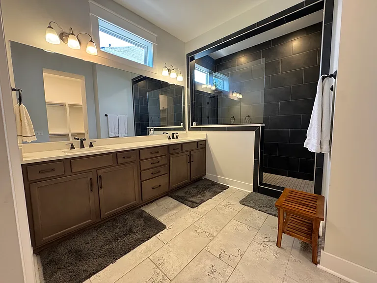 924 Tynan Way — Photo 10