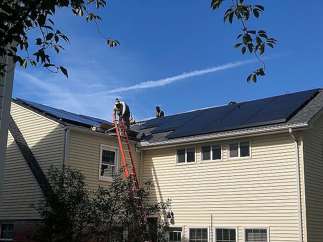 2nd image of 2009 N Nottingham St