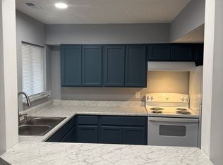 962 Madison Ave #R, Huntington, WV 25704