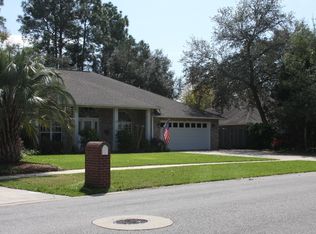 323 Killarney Rd, Niceville, FL 32578