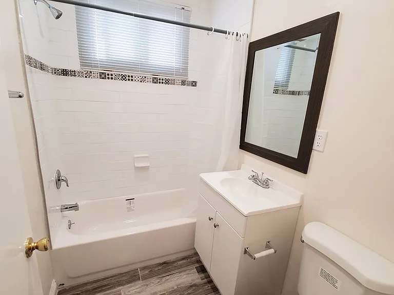 1306 N Las Palmas Ave #2 — Photo 7