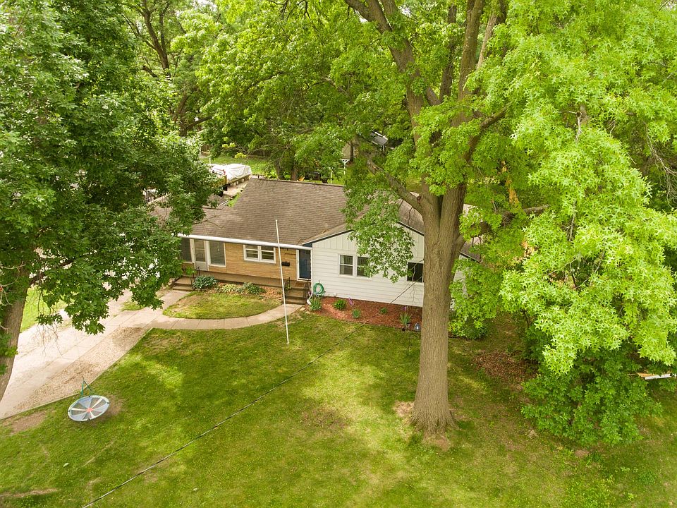 1st image of 2736 Payne Rd