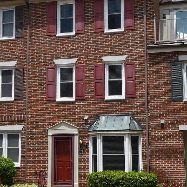 1st image of 1152 N Taylor St