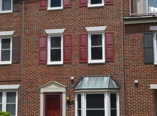 1152 N Taylor St, Arlington, VA 22201