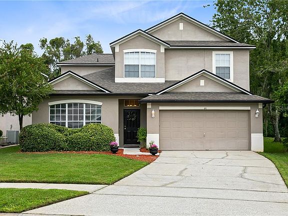 2nd image of 610 Carrigan Woods Trl
