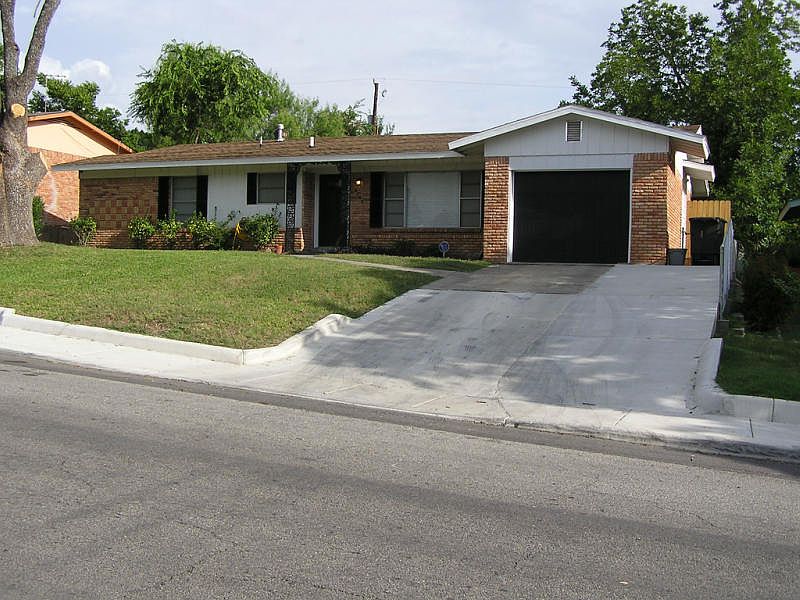 1st image of 4706 Cambray Dr