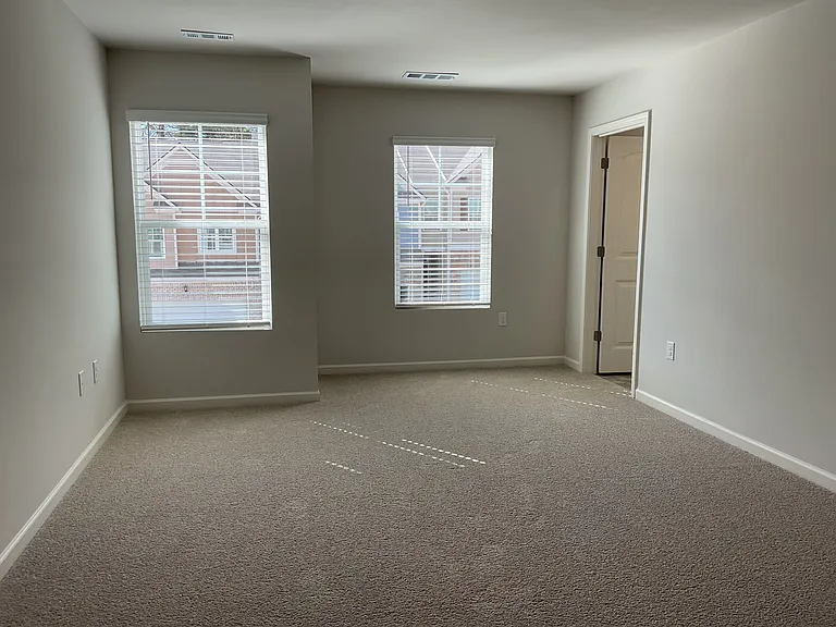 487 Stoneybrook Dr — Photo 30