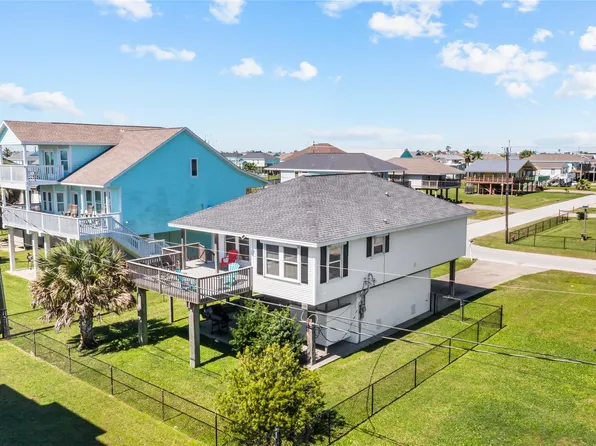 21531 Zachary Dr, Galveston, TX 77554