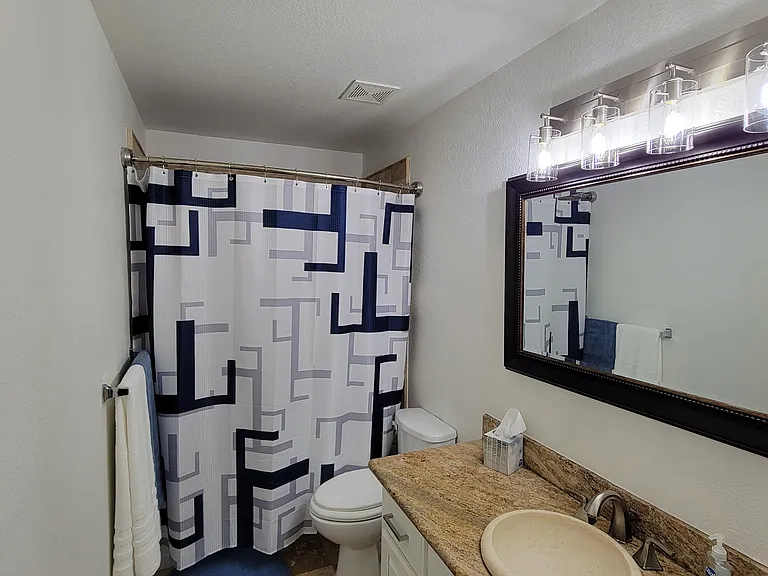 4263 Towne Lake Ct — Photo 15