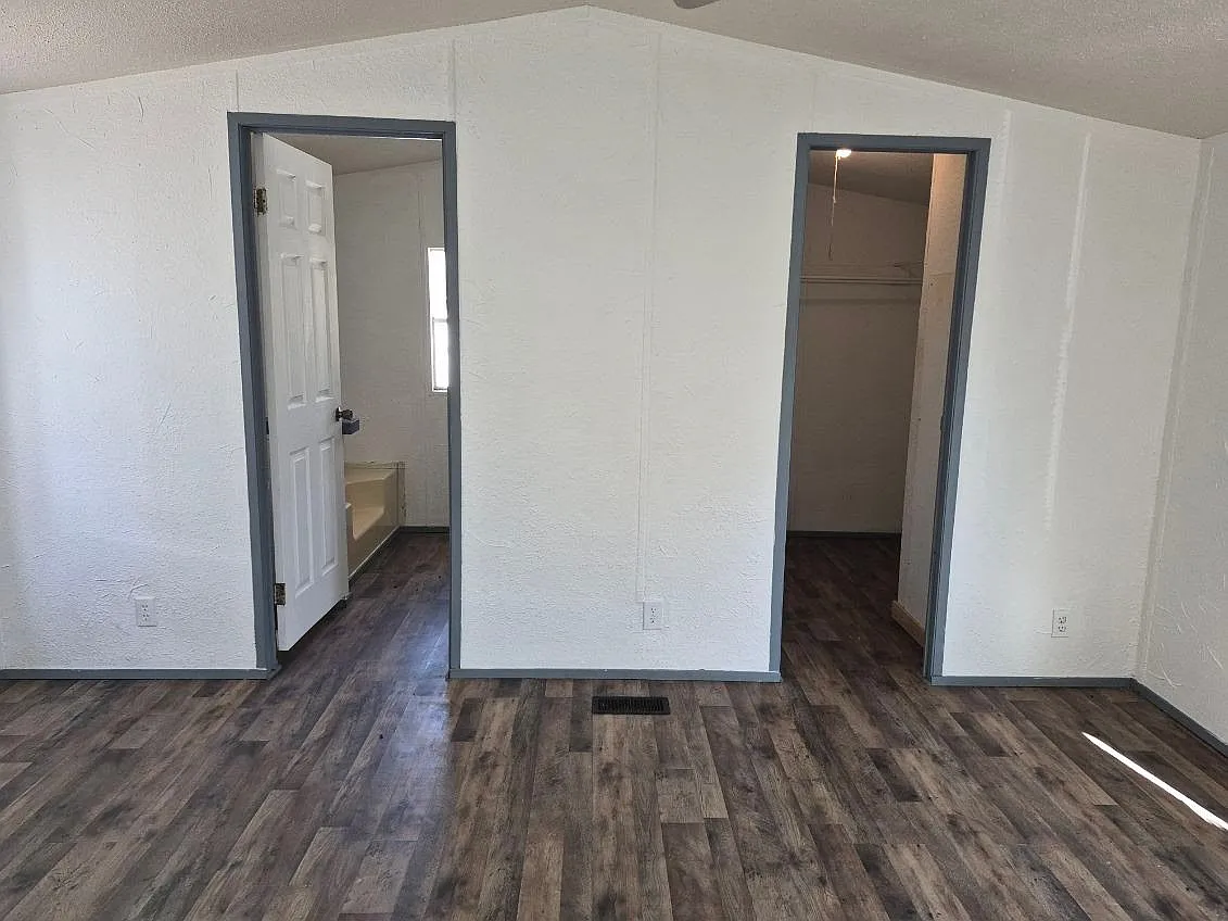 3 bed, 1680 sqft, $900 — Photo 4