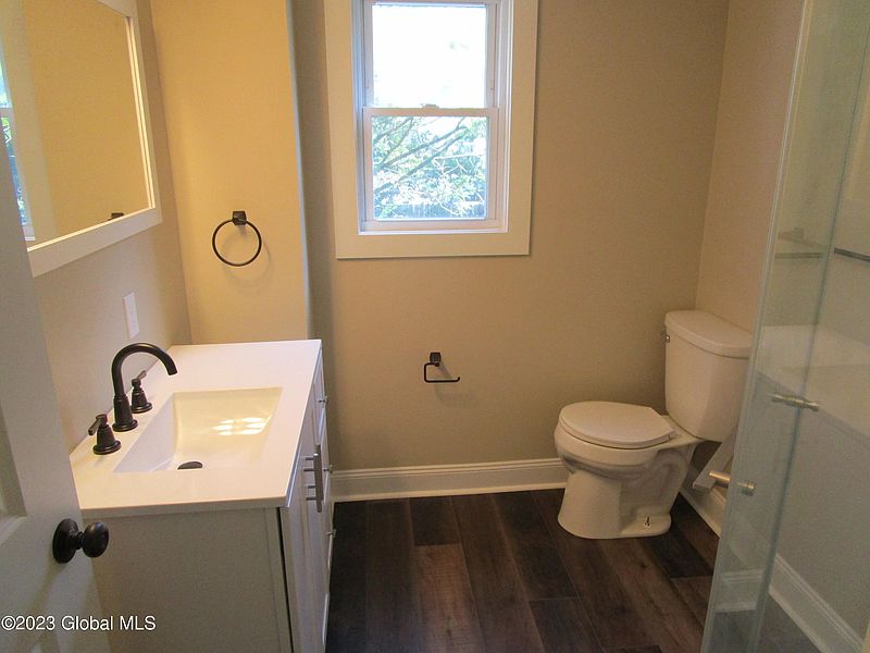 2nd image of 105 Saratoga Road
