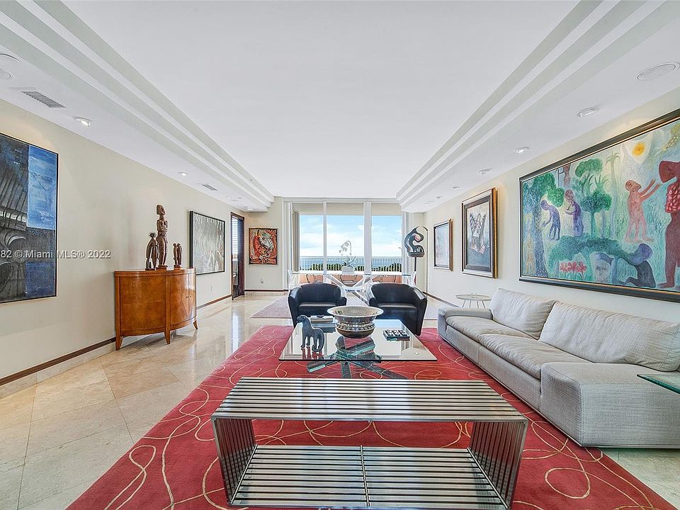 East View/Living room