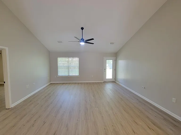 7288 Mossy Oaks Ct — Photo 4