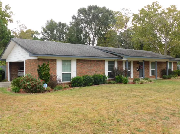 307 8th St SE, Springhill, LA 71075