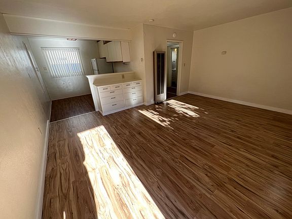 5th image of 484 James Rd #4