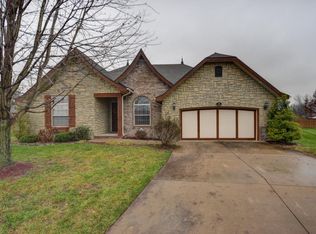 229 S Steury Rd, Springfield, MO 65809