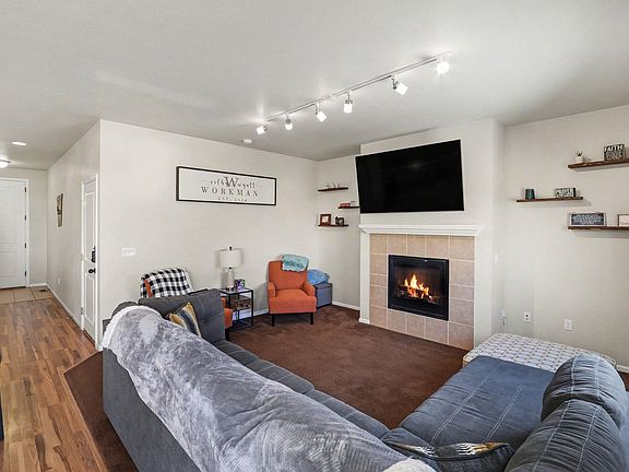 5th image of 670 Moonglow Dr