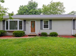 23518 N Field Rd, Lake Zurich, IL 60047