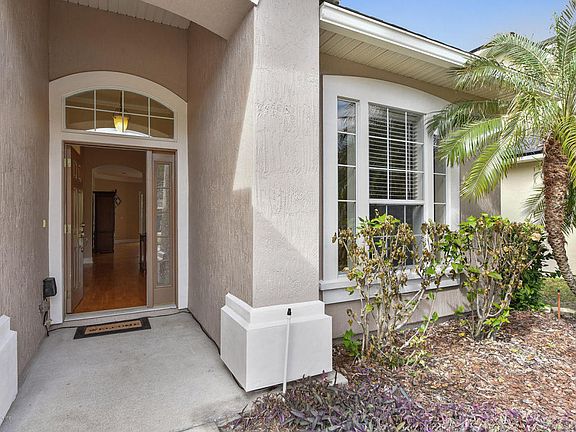 3rd image of 717 Porto Cristo Ave