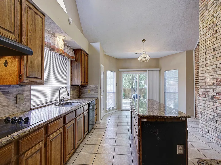 3632 Campstone Dr — Photo 9